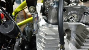 DUKE 300, подготовка к сезону, часть 6, проверка зазора клапанов.