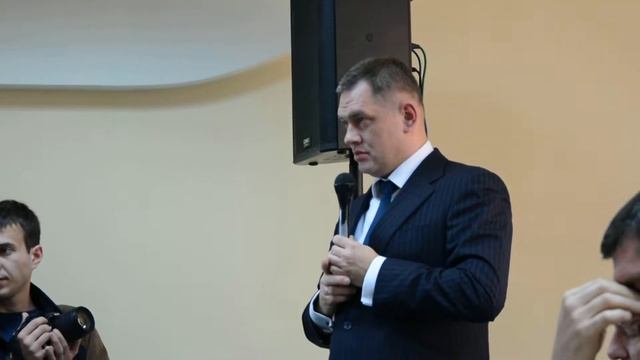 Портовики против нового руководства (2) / Shipovnik.ua смотреть онлайн