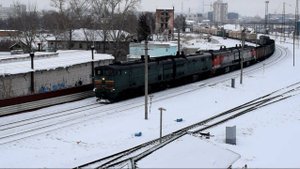 Тепловозы 2ТЭ10М-3203 и 2ТЭ10М-3261. Двойная тяга.