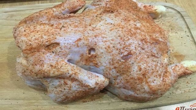 Курица запеченная на банке