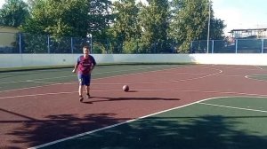 учимся выходить с вратарëм 1на1