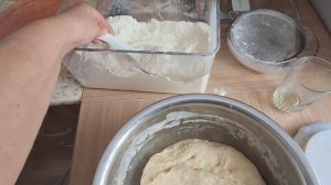 30.03.25. Нечего делать .Печём пирожки.