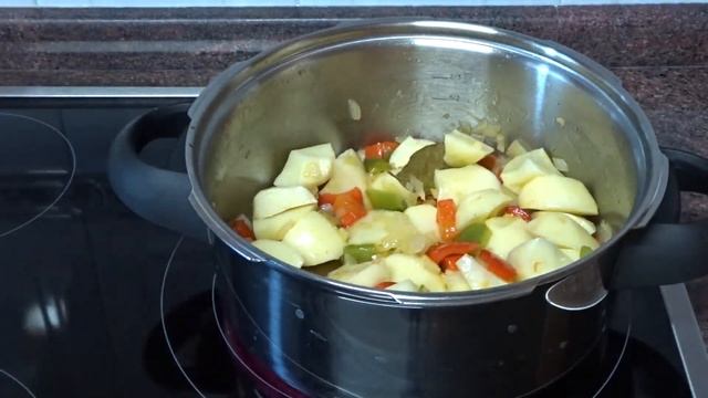 PATATAS 🐟🥔🍲CON BACALAO Y ARROZ (Olla exprés) смотреть онлайн
