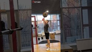 Горычев Артур, тренер ТФ Чебоксары,
Свой вес - 91,5
Вес штанги 37,5
30 повторений)