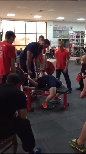 Марина жмет 100 килограммов смотреть онлайн