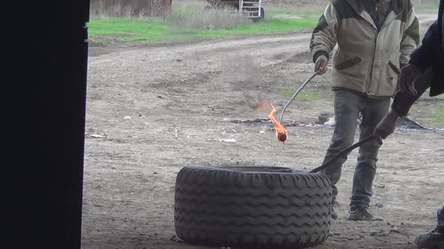 ВСЁ ЦВЕТЁТ / КЛЮЧИ ДЛЯ СНЯТИЯ МАСЛЯННОГО ФИЛЬТРА / ВЗРЫВАЕМ КОЛЕСО смотреть онлайн