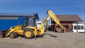 Backhoe loader Komatsu WB93R-2A, 2004