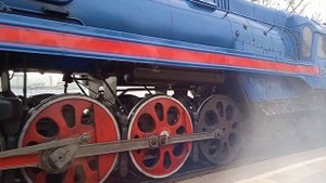 Паровозы "Л-2057 и П36-0027" отправляются резервом с Рижского вокзала.