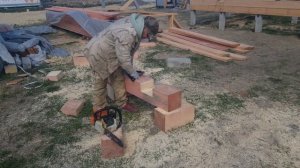 Обвязка на ЖБИ сваи из бруса.