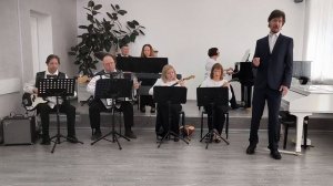 "Бубенцы" муз. А.Бакалейникова, сл. А.Кусикова, солист Д. Зубанов