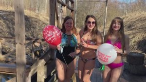 КРЕАТИВНО ОТМЕЧАЕМ ДЕНЬ РОЖДЕНИЯ 🎁 Святой Источник с Ледяной водой. Russian beauties.Моржи России