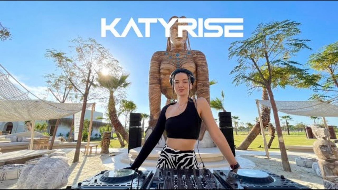 KATY RISE |  Live @ Sunset  Galapagos Beach Club Melodic Techno & Progressive House Mix