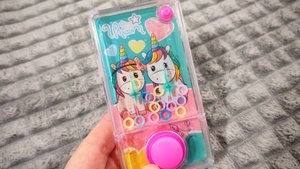 играем с детьми в игрушечный телефон, детские игры