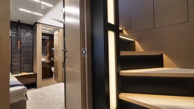 Яхта Ferretti Yachts 780