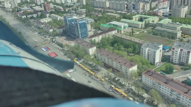 Парад 9 Мая 2024 в Уфе с самолета смотреть онлайн