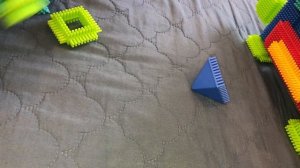 Игольчатый конструктор, трех- квадратный босс, трансформация.