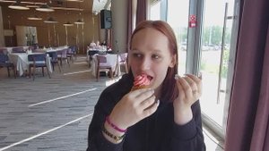 Поедатель пирожных