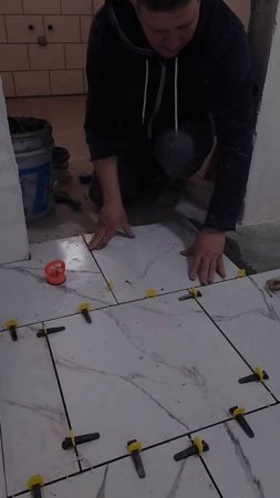Укладка плитки.