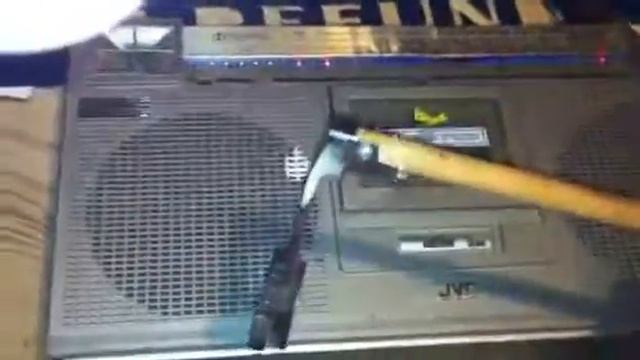 Teaser for $25 Sticker Art Boombox : JVC RC 656 Jw смотреть онлайн