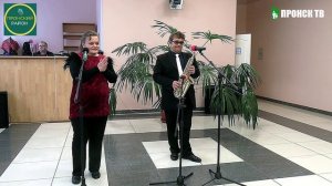 Дарите женщинам цветы