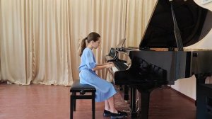 Губарь Ольга "Синий платочек" музыка Ежи Петербургского