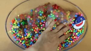 Веселые акулята ТУРУРУ в шариках и слайме! Самое увлекательное видео со слаймом