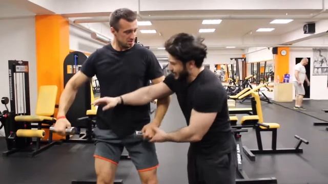 Супер тренер ( УмБро V7) смотреть онлайн