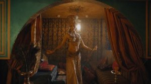 Завораживающий танец живота со змеёй