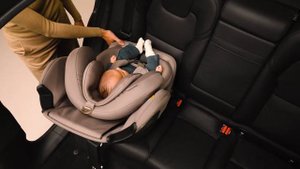 Автокресло 0-36 кг Maxi-Cosi Emerald 360 Pro как положить и достать ребенка