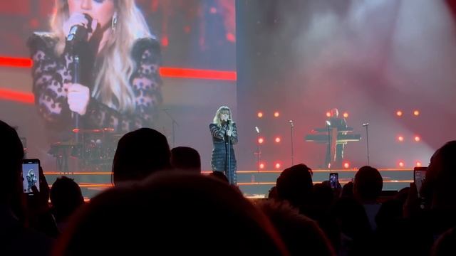 Kelly Clarkson - vampire (Olivia Rodrigo Cover) Live from Las Vegas | Chemistry (December 30, 2023) смотреть онлайн