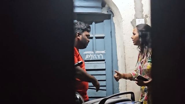 Babbu వేరే వాళౢ ఇంటికి పోయి తలుపు కోట్టి దొంగల్లాగా లోపలికి వెళాౢలి | Pareshan Family