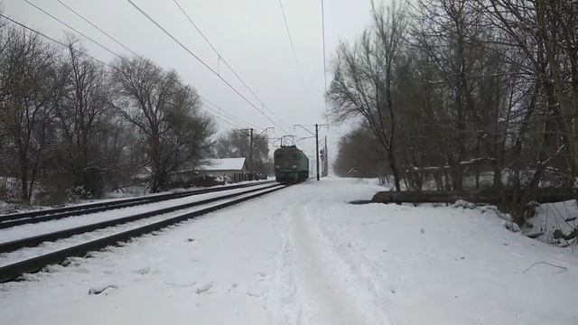 Утренний движ близ Кривого Рога-Главного. Классные бригады и редкие кадры. ЧС7-212, ВЛ8-930 и т.д смотреть онлайн