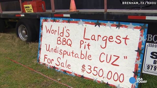 Worlds largest BBQ pit serves up 8000 lbs of meat