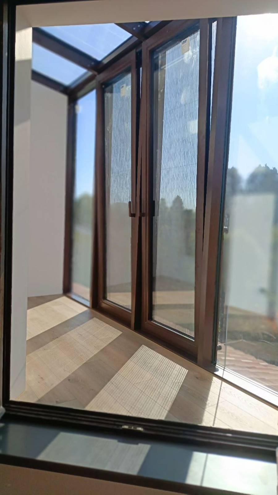 Остекленная лоджия-зимний сад 🪴 смотреть онлайн