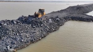 Строительство, очередной обзор, дорога на озере