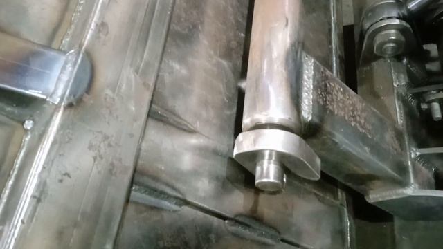 Мини погрузчик своими руками,кронштейны для ковша. смотреть онлайн