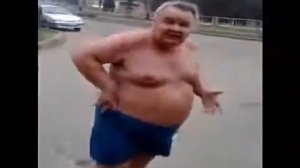 пяный мужик упал (мем/мемы)