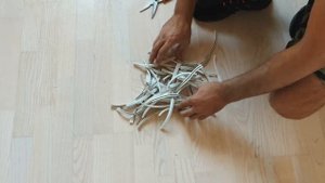 Монтаж комплекта натяжного потолка _Сделай сам_ от компании Colandr