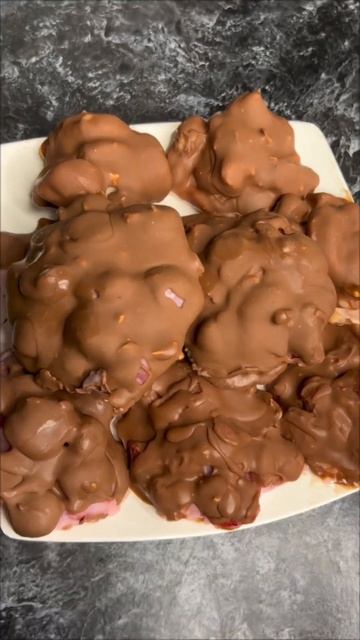 КЛУБНИКА В ШОКОЛАДЕ. Рецепт каналда рецепты клубникавшоколаде клубничныйдесерт  food