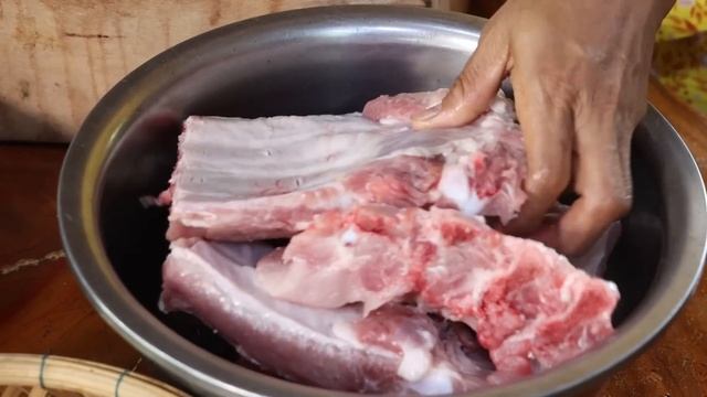 Countryside life TV: Yummy BBQ pork ribs and black chicken curry cooking - Countryside food cooking