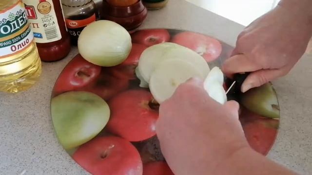 Ребра върху канапе от лук / Ribs on a bed of onions смотреть онлайн