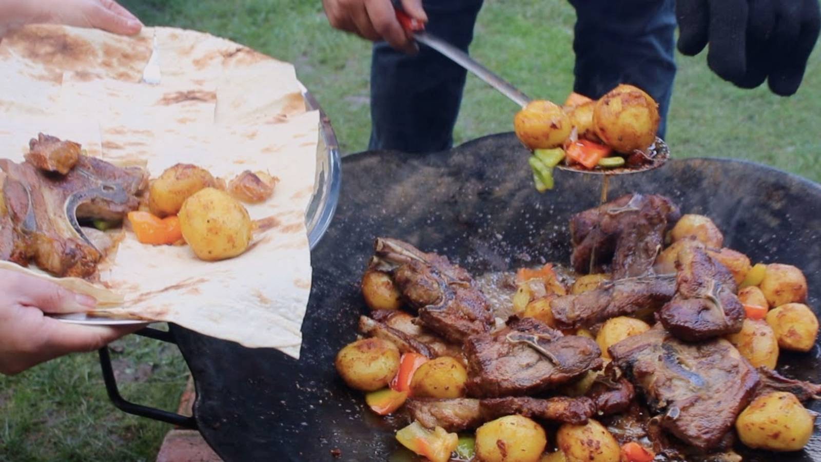 Шашлык по-новому: готовлю баранину на садже с картофелем и овощами. Рецепт от Жоржа