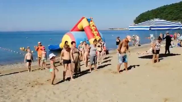 Муниципальный пляж  Зарядка  07 07 2018