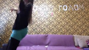 Танцы челендж , под песню каникулы!!!!!:)