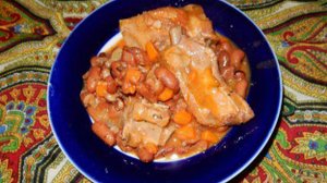 Свиные ребрышки с фасолью