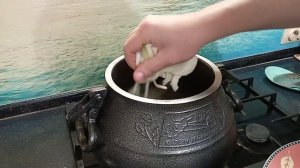 ПОПРОБОВАЛ ПРИГОТОВИТЬ ЧАШУШУЛИ В АФГАНСКОМ КАЗАНЕ И ВОТ ЧТО ПОЛУЧИЛОСЬ.