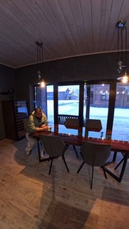 Для свидания с самим собой (и кружечкой пенного)