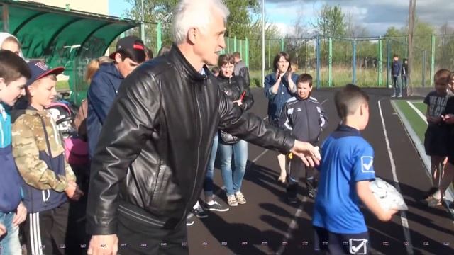 Награждение победителей весеннего турнира по мини-футболу, посвящённого Дню Победы 2016 (дети) смотреть онлайн