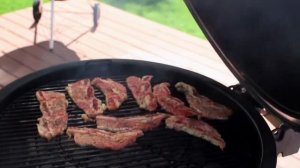 Угольный гриль Weber Summit Kamado