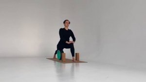 Йога с колесом для продолжающих от Дарьи Степановой, выпускницы Академии Йоги